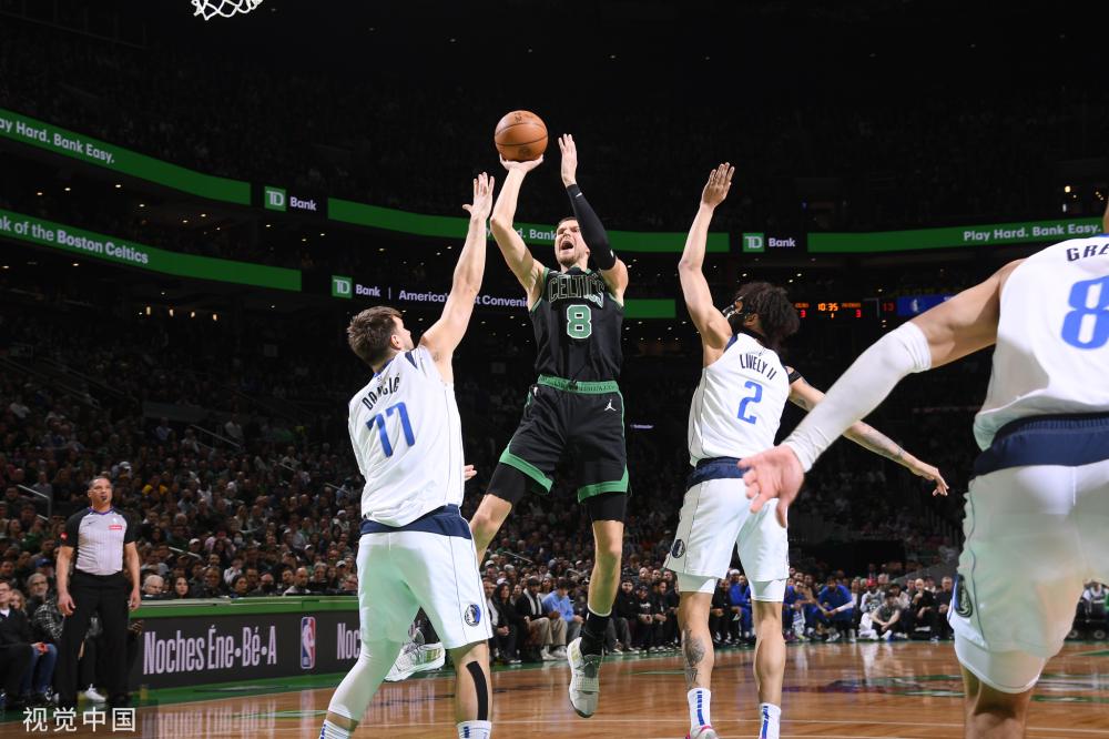 西班牙人坐 西班牙人坐