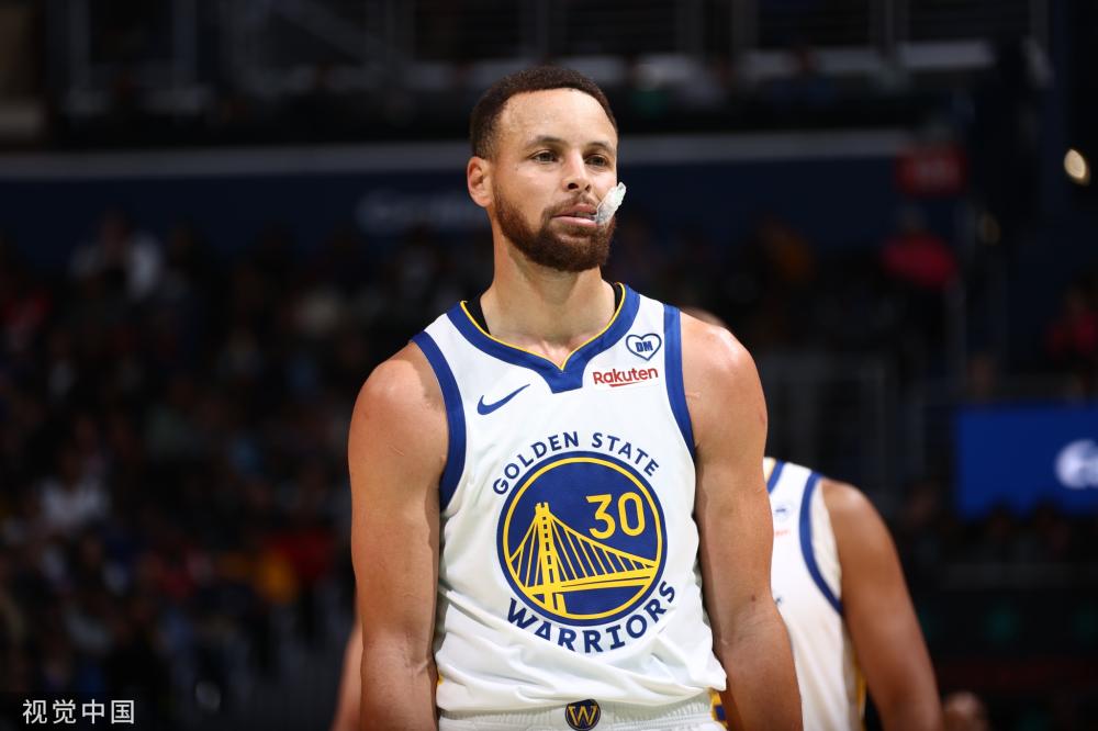 队在场上的 队在场上的